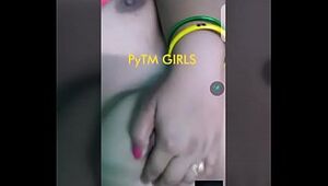 Indian Desi aunty flashing bosoms fuckbox on WhatsApp paytm